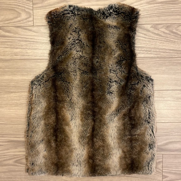 Faux fur vest Sz M - Picture 2 of 8